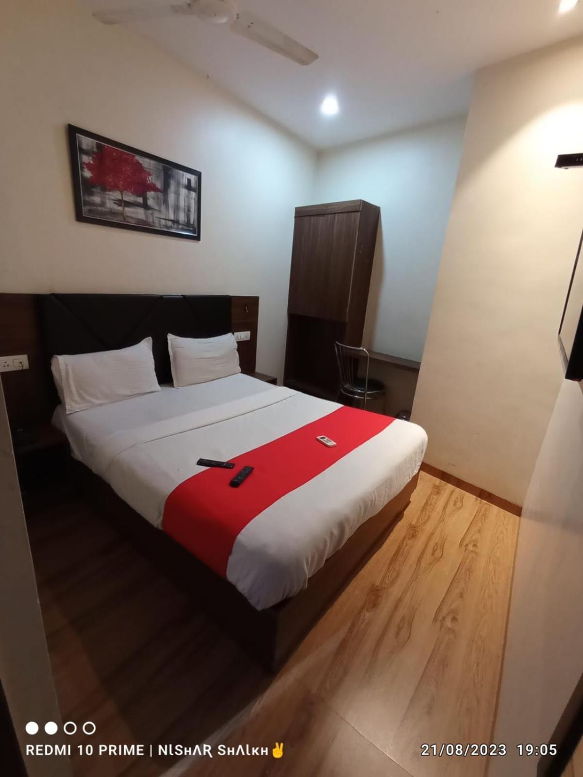 Hotel Deluxe Residency Bombay